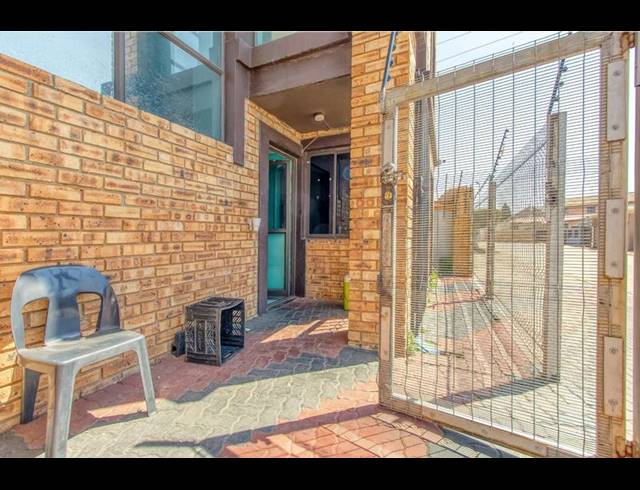 15 BEDROOM HOUSE FOR SALE IN PIMVILLE ZONE 7